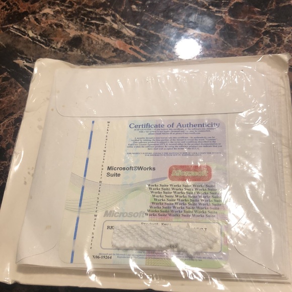 MICROSOFT WORKS SUITE 2001 SEALED WORD 2000 MONEY 2001 ENCARTA 6.0 w KEY - Picture 10 of 12
